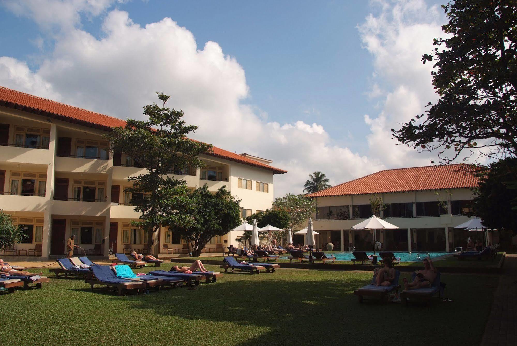 Mermaid Hotel & Club Kalutara Exterior foto