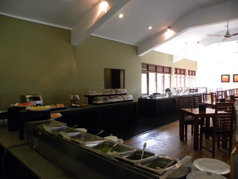 Mermaid Hotel & Club Kalutara Exterior foto